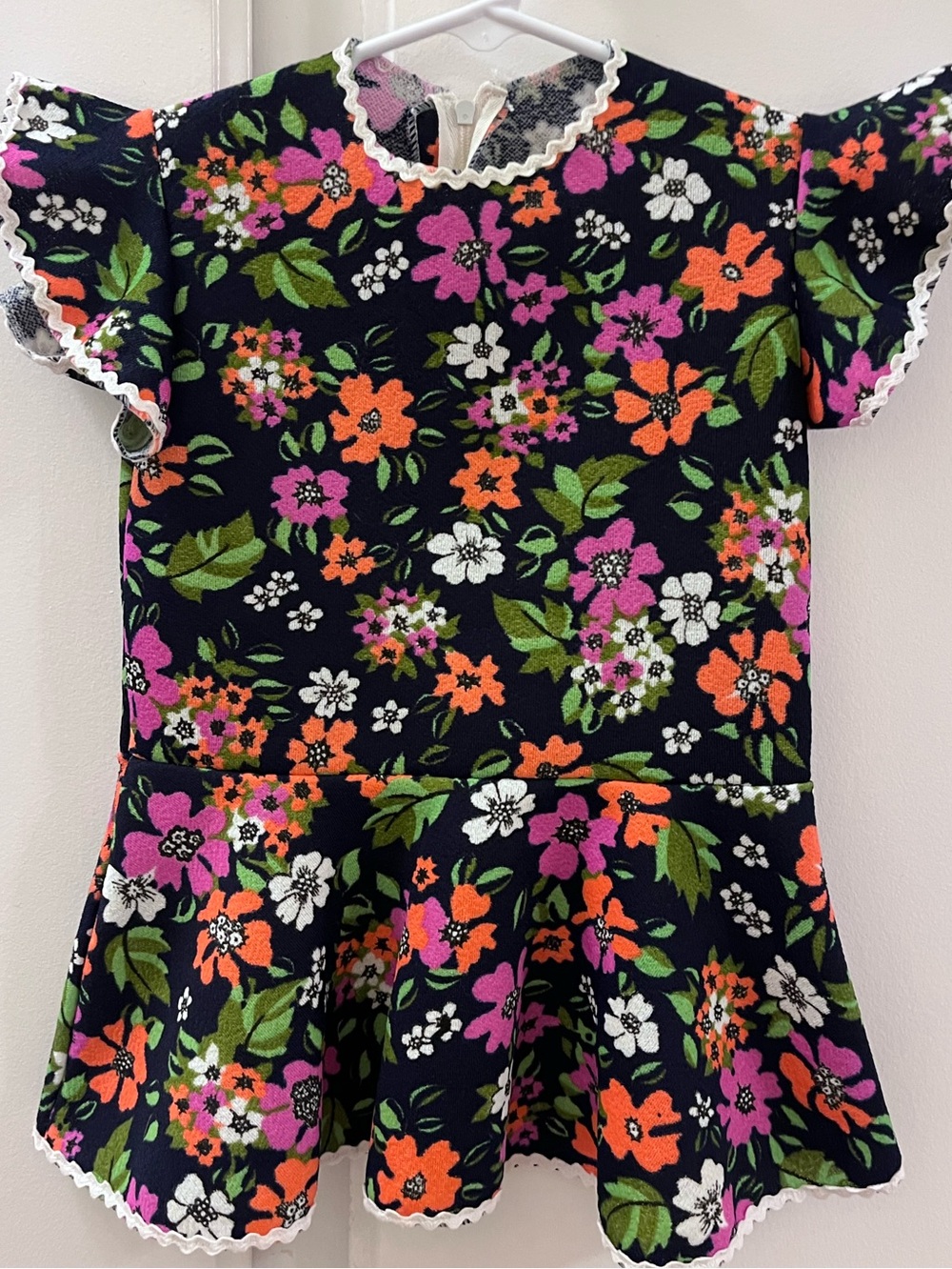 Vintage Floral Flutter-Sleeve Dress with Pink & Orange Blossoms - Paris Find
